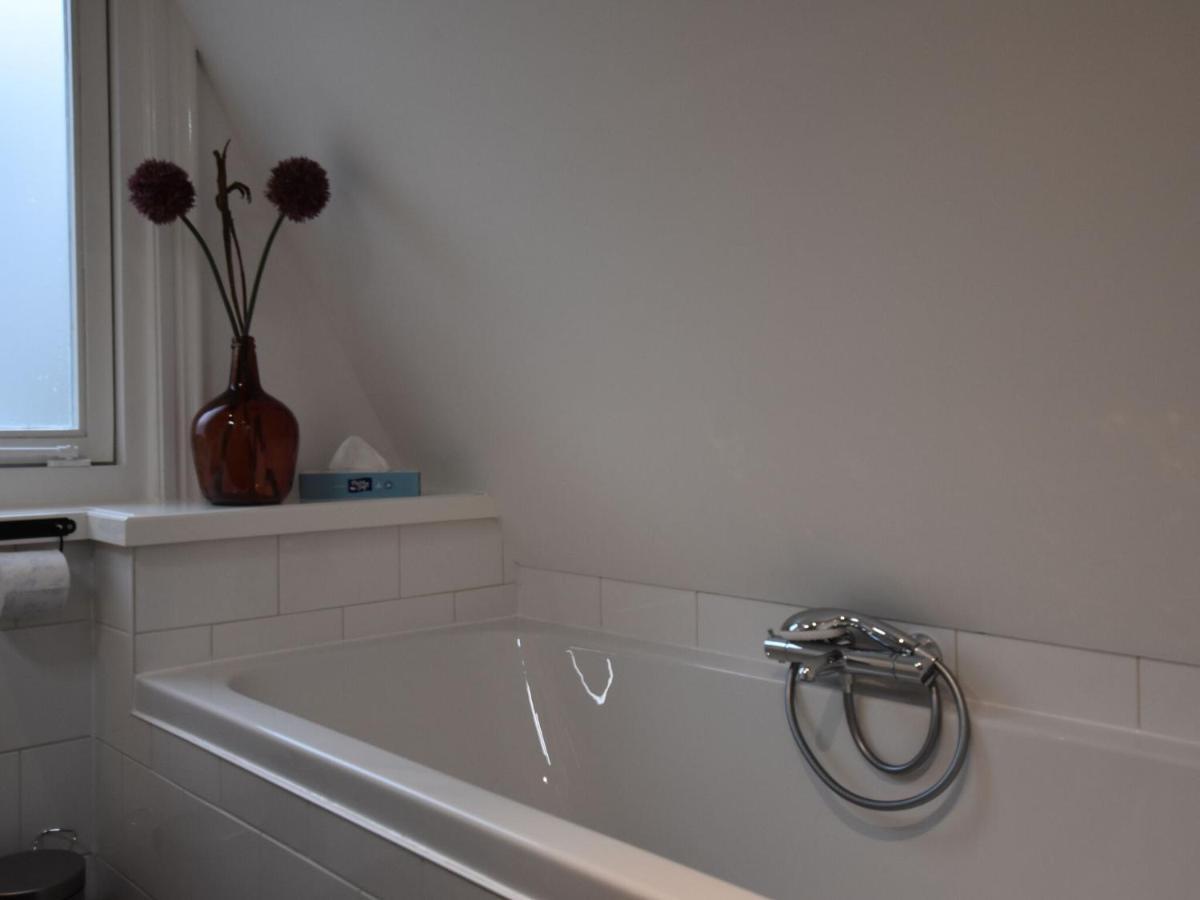 Charming Holiday Home In Egmond Aan Zee Near Seabeach ภายนอก รูปภาพ
